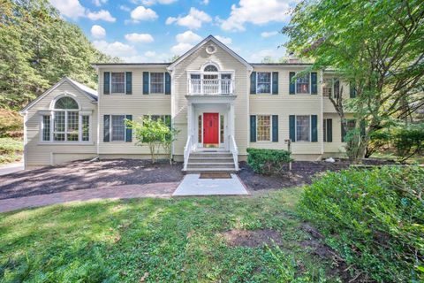 2 Pheasant Run Granby CT 06060