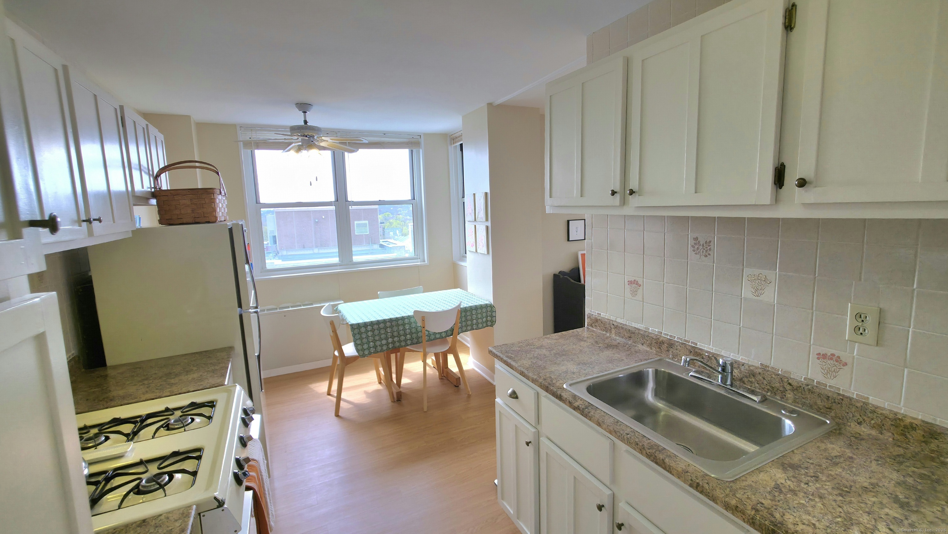 2370 North Avenue #10A, Bridgeport, Connecticut image 11