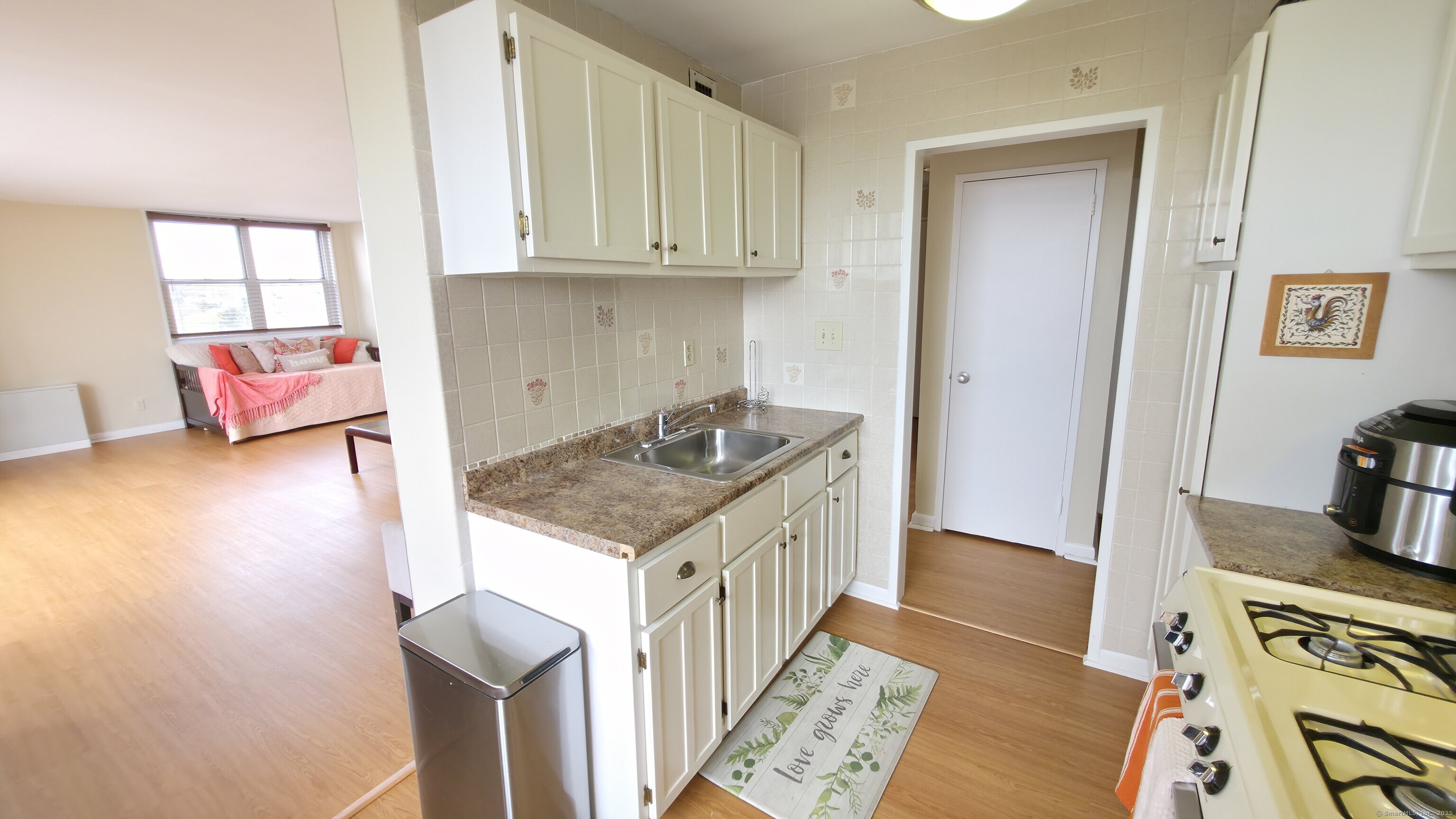 2370 North Avenue #10A, Bridgeport, Connecticut image 9