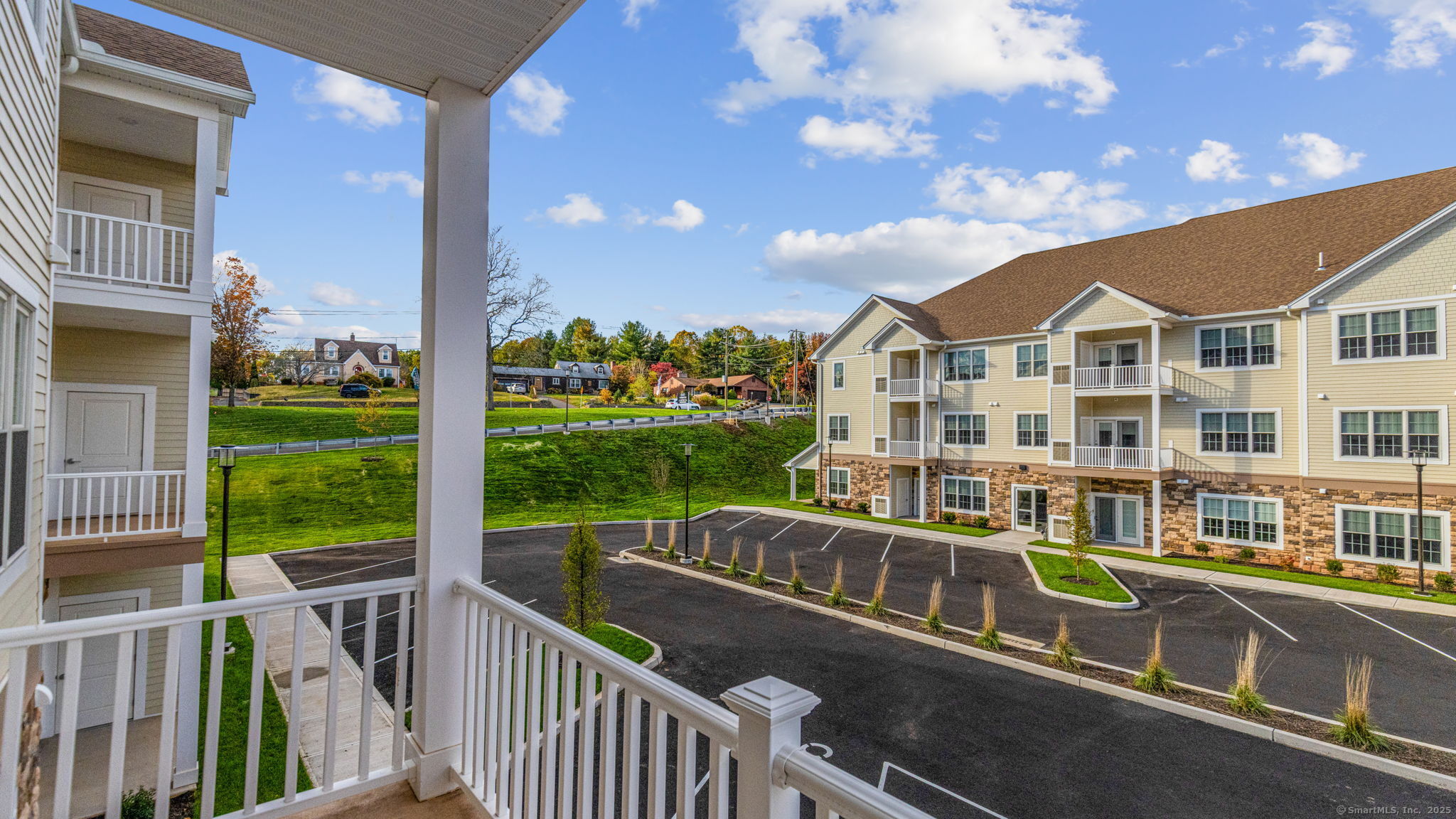 Berlin, Connecticut 06037, United States, 2 Bedrooms Bedrooms, ,2 BathroomsBathrooms,Residential,Active,236395