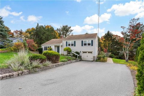 Tiny photo for 4 Woodvale Rd Extension, Branford, CT 06405 (MLS # 24142135)