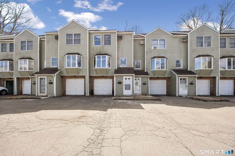 Photo of 40 South Street #11, Bristol, CT 06010 (MLS # 24161561)