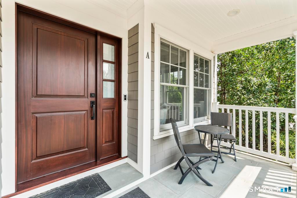 16 Hawthorne Street South A