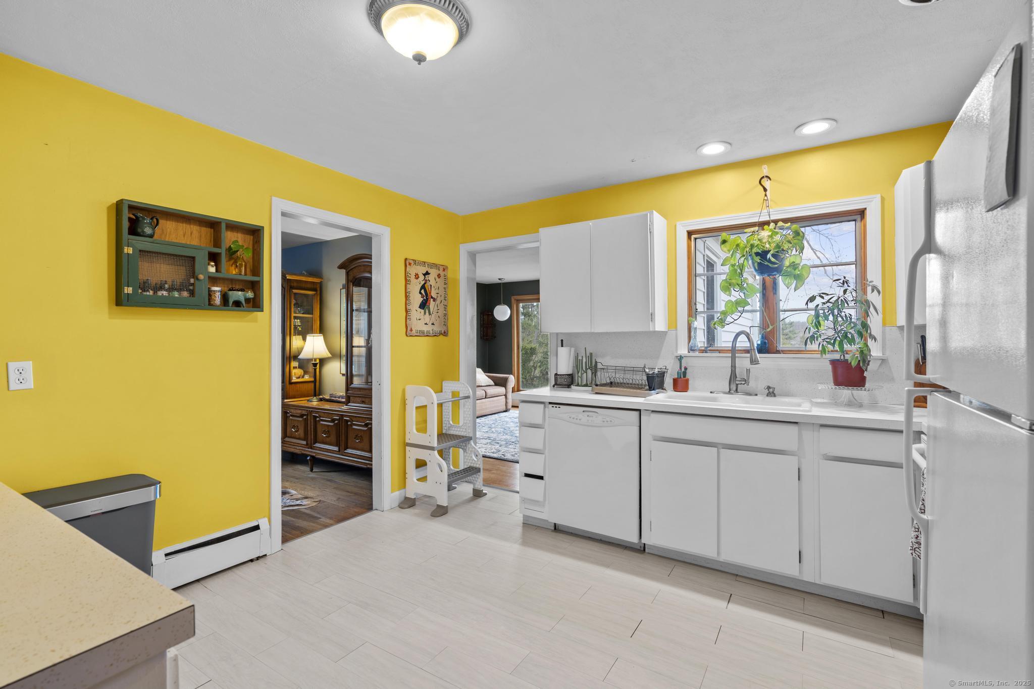 60 Juniper Ridge Drive, Waterbury, Connecticut image 20
