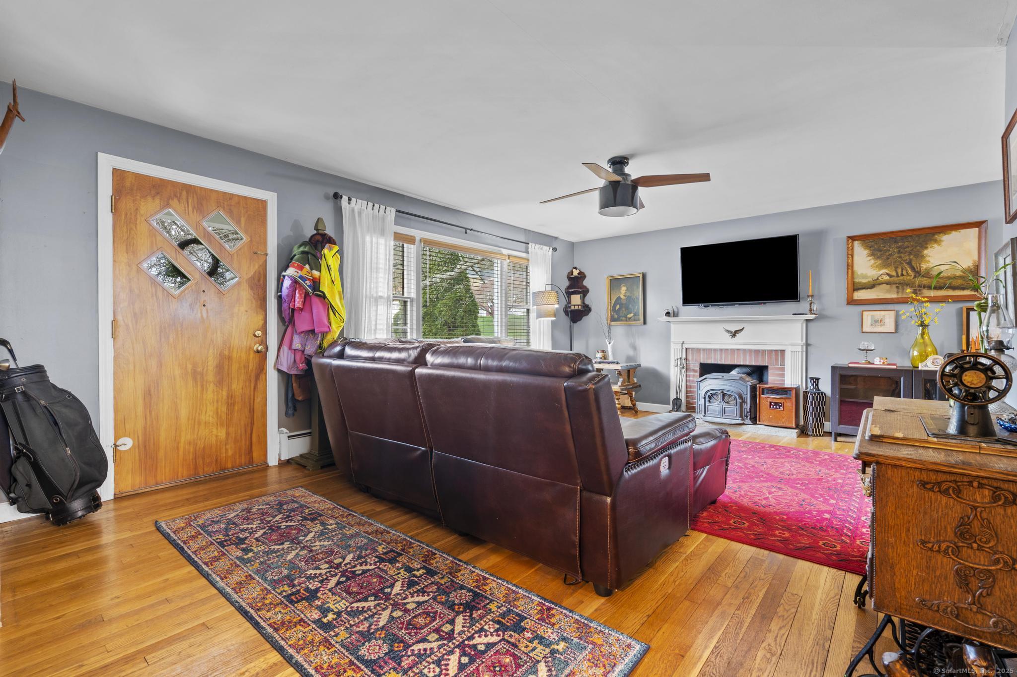 60 Juniper Ridge Drive, Waterbury, Connecticut image 30