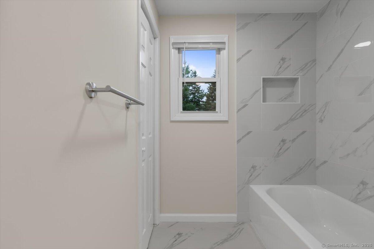 258 Cartpath Drive, Meriden, Connecticut image 25