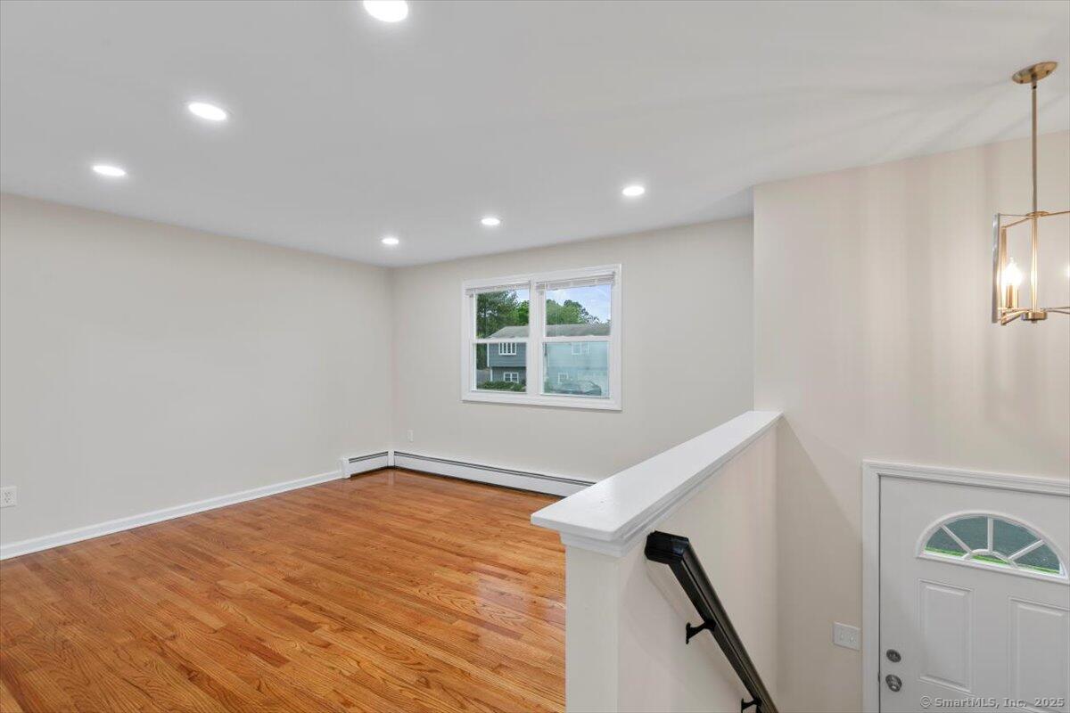 258 Cartpath Drive, Meriden, Connecticut image 5