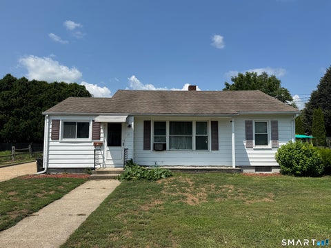 Photo of 15 Jones Court, Norwich, CT 06360 (MLS # 24195295)