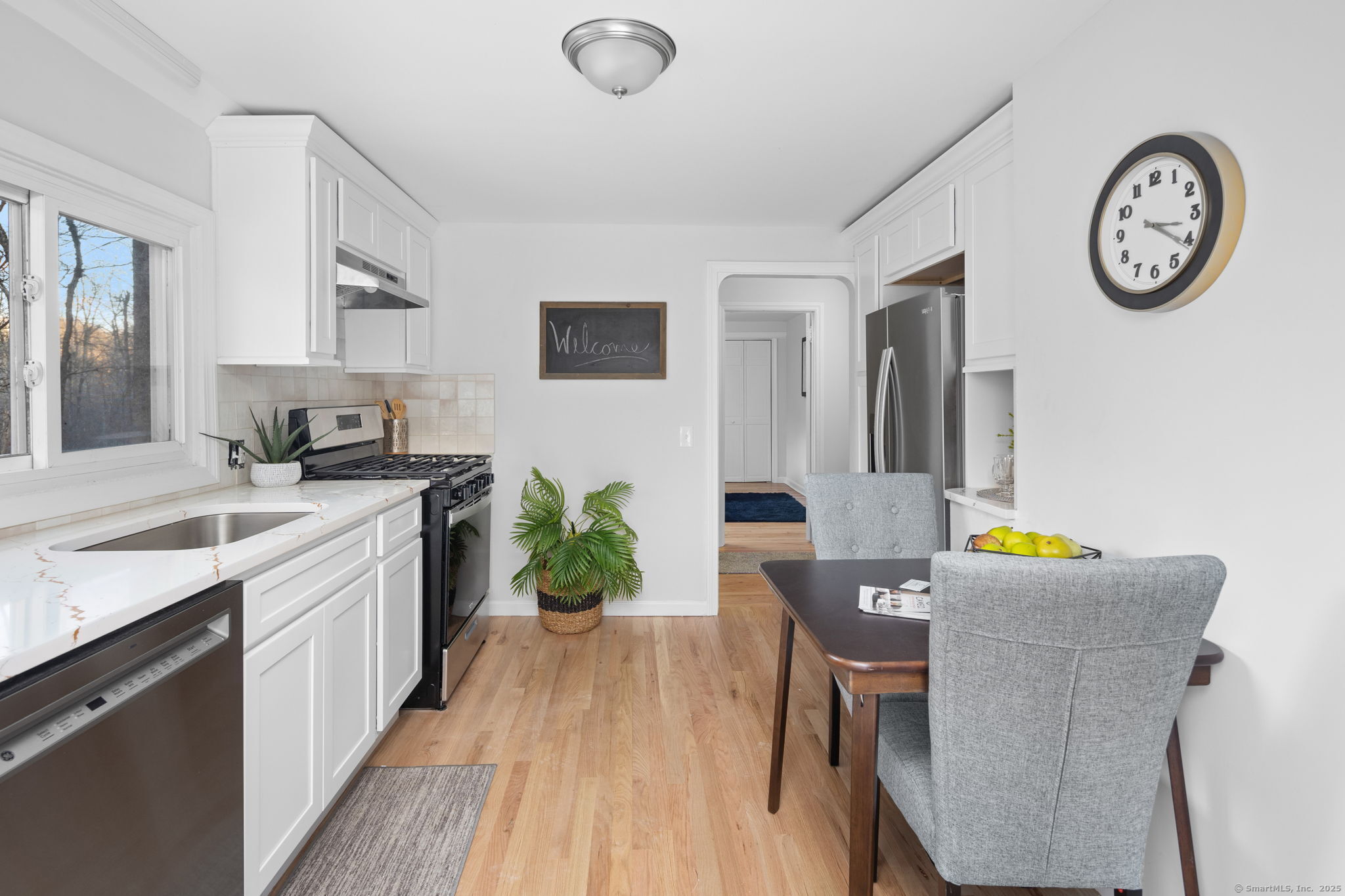 201 Middle River Road, Danbury, Connecticut image 18