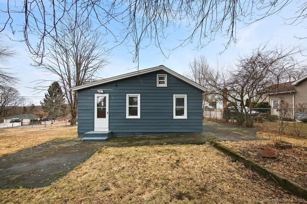 303 Mansfield Avenue, Waterbury, Connecticut image 6