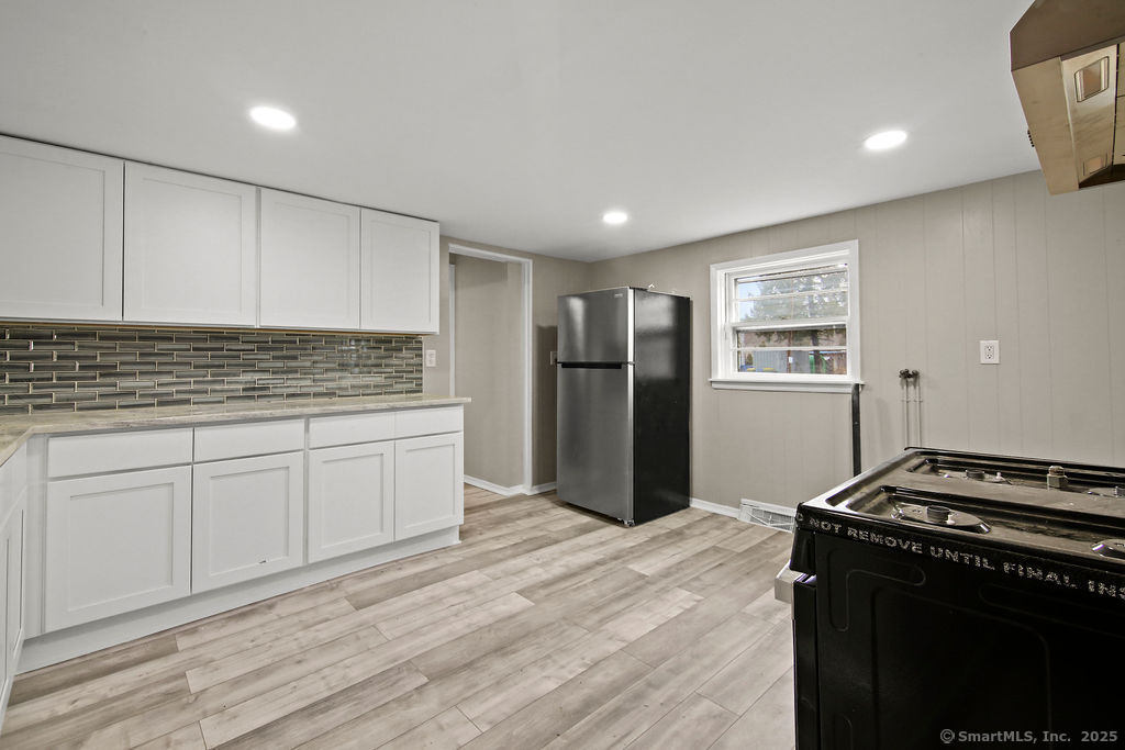 303 Mansfield Avenue, Waterbury, Connecticut image 12