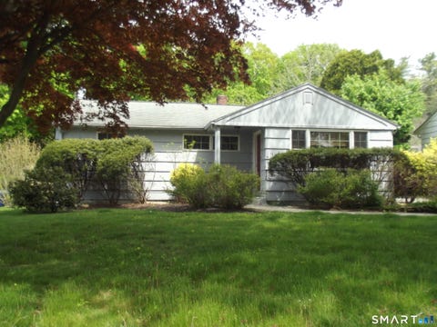 Homes For Sale - 14 Overlook Avenue<br/> Groton, CT 06355