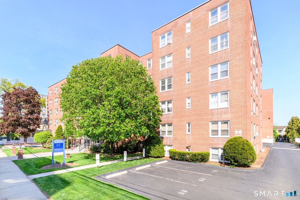 Photo of 39 Glenbrook Road #1P, Stamford, CT 06902 (MLS # 24173195)