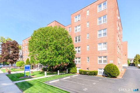 Condo For Sale - 39 Glenbrook Road #1P<br/> Stamford, CT 06902