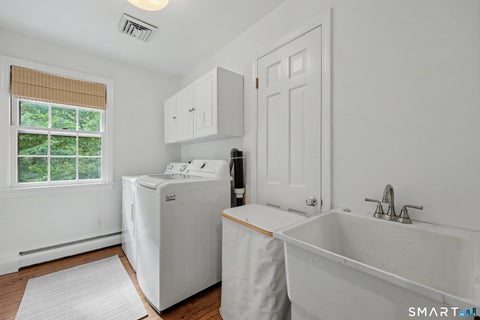 Tiny photo for 475 Eleven Oclock Road, Fairfield, CT 06824 (MLS # 24207544)