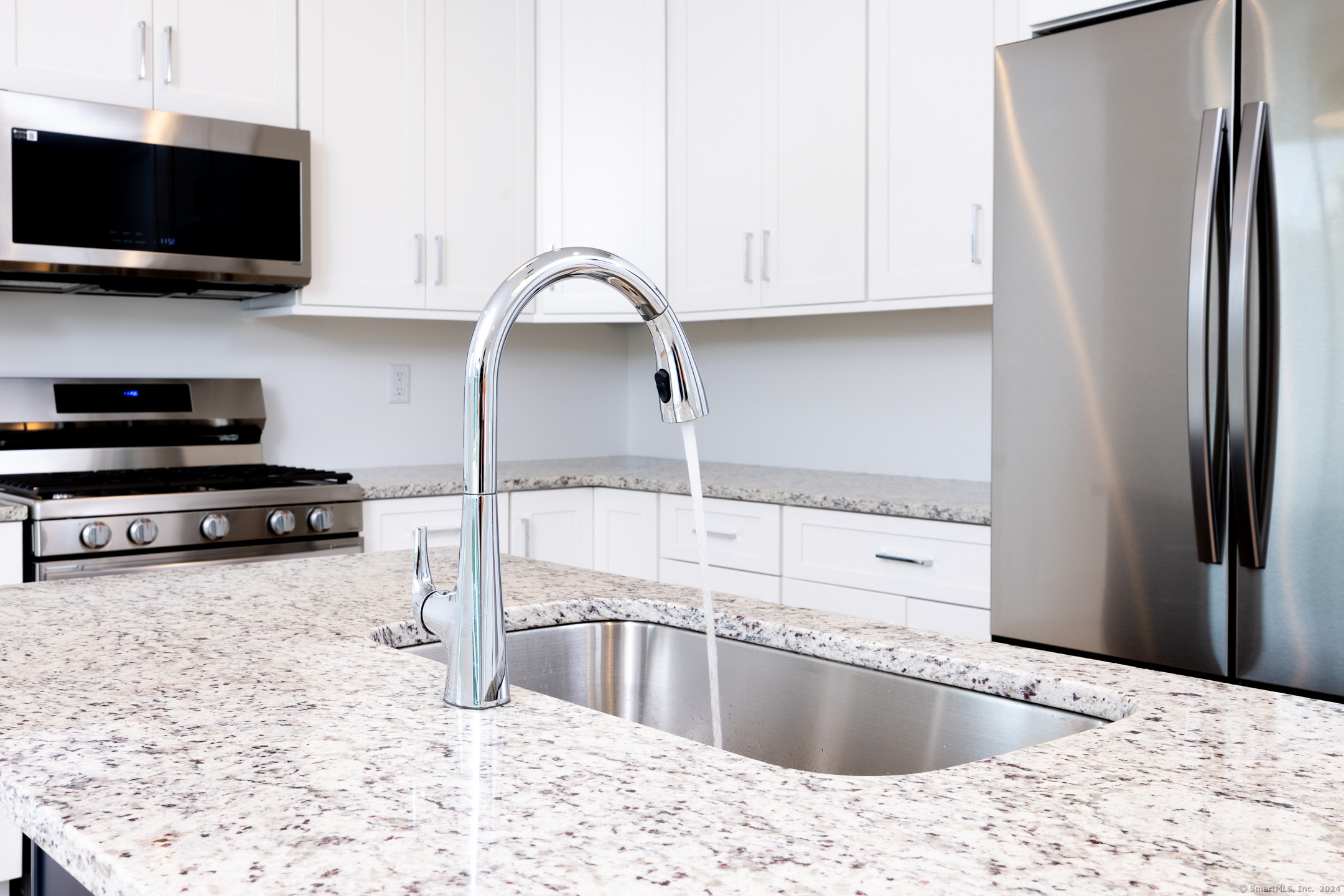 21 Oakwood Circle #6, Plainville, Connecticut image 3