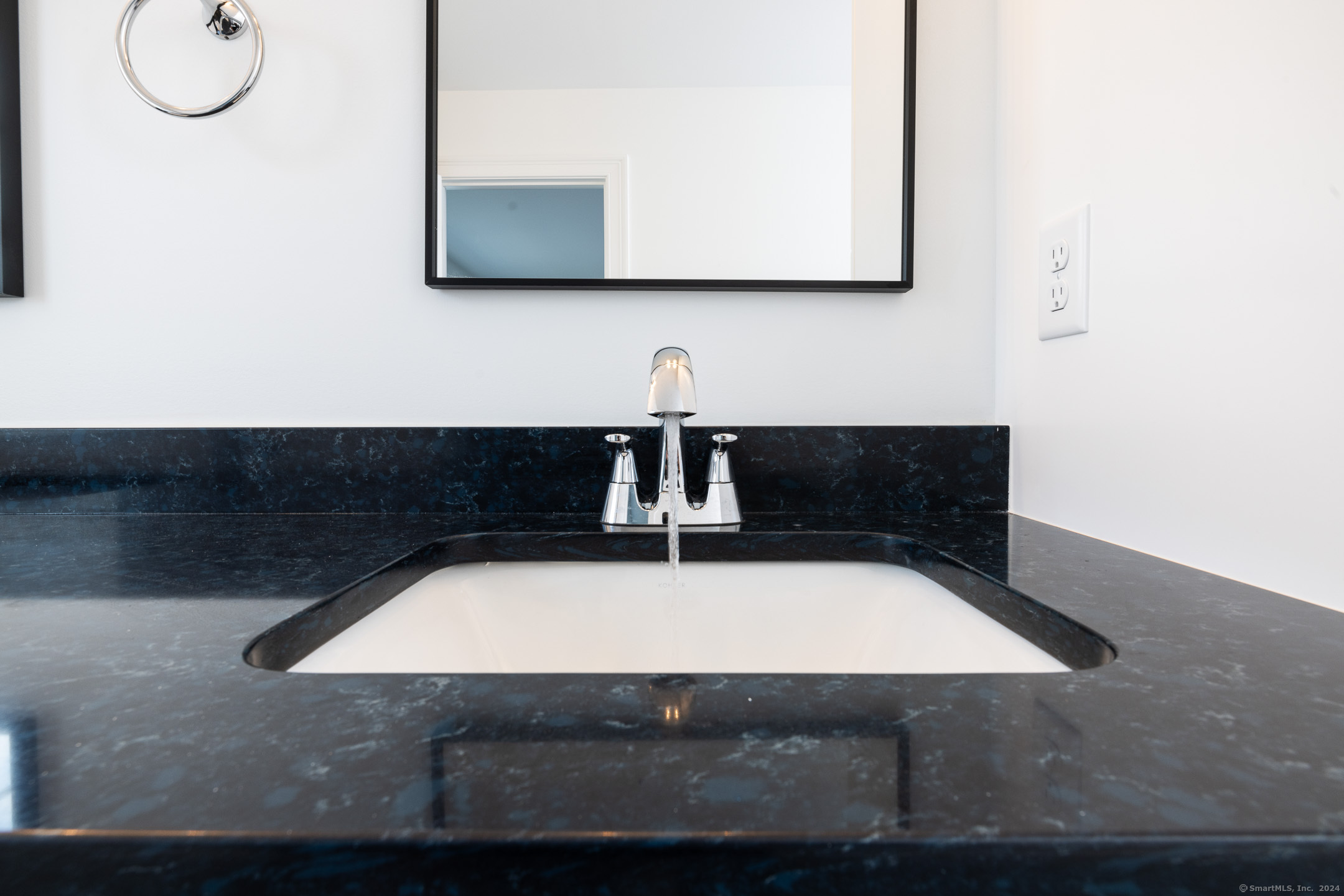 21 Oakwood Circle #6, Plainville, Connecticut image 11