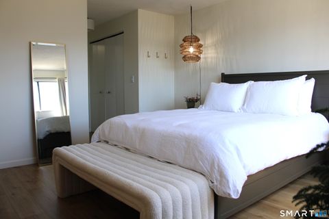 90 Putter Drive 413 Wallingford CT 06492