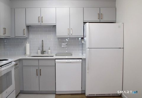 Tiny photo for 90 Putter Drive #413, Wallingford, CT 06492 (MLS # 24159910)