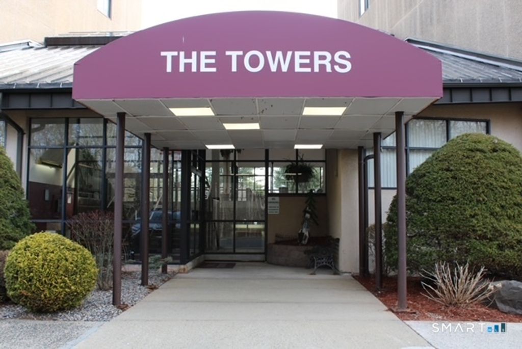 Photo of 90 Putter Drive #413, Wallingford, CT 06492 (MLS # 24159910)