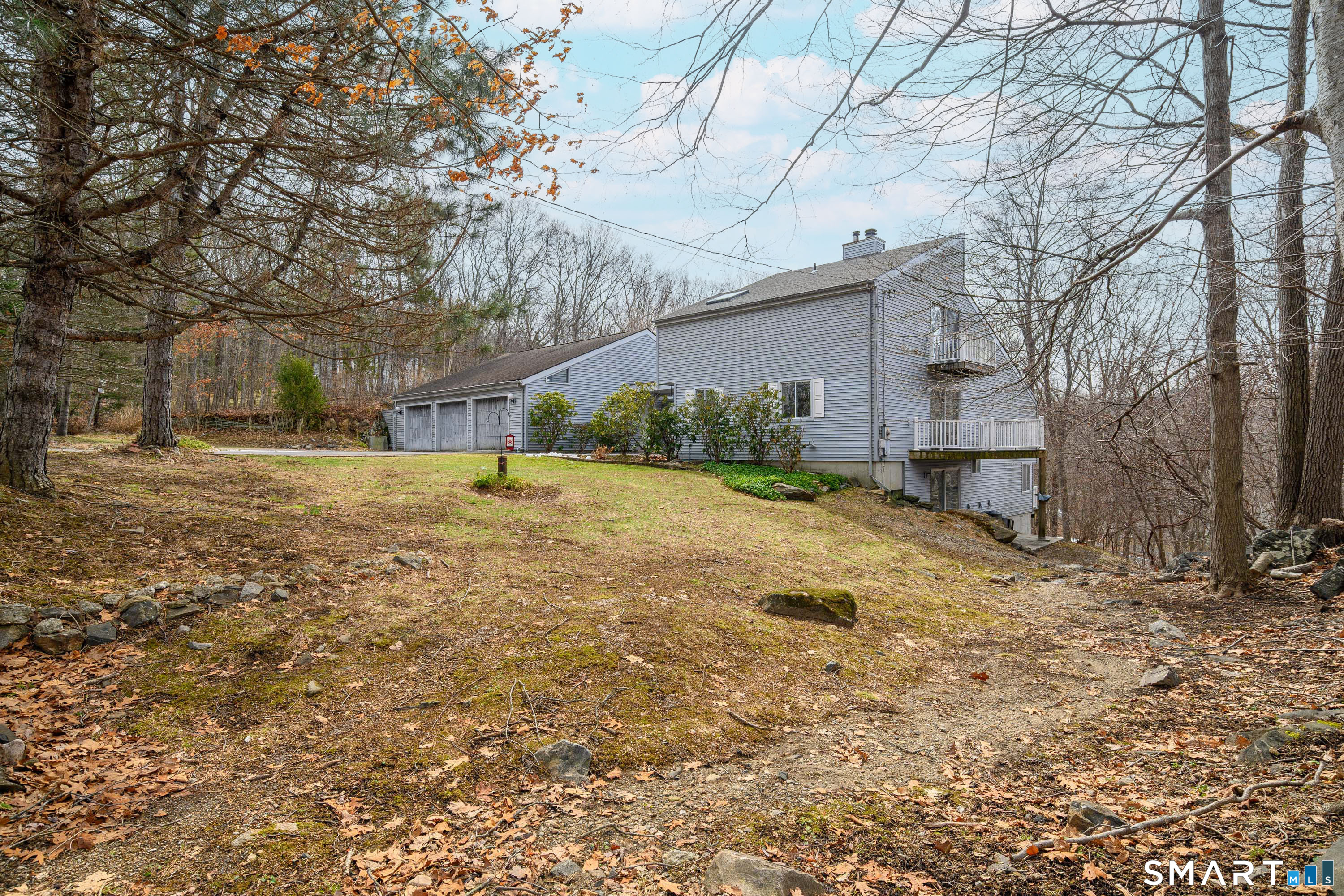 11 Chestnut Hill Road