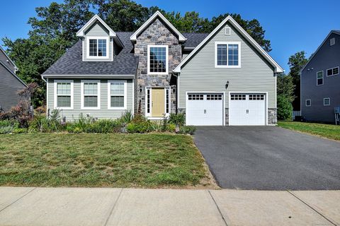 Photo of 15 Pepin Place #15, South Windsor, CT 06074 (MLS # 24157383)