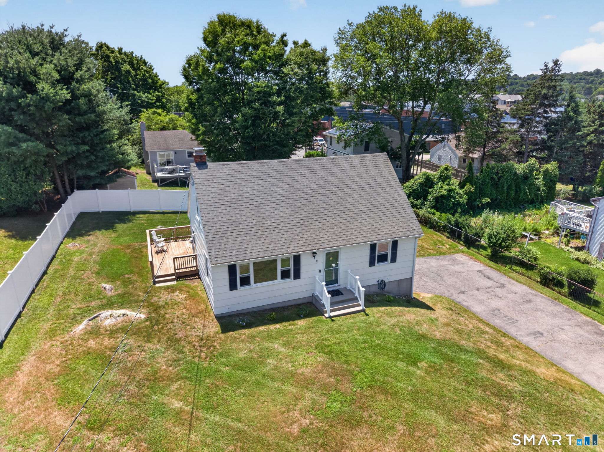 8 Pleasant Street