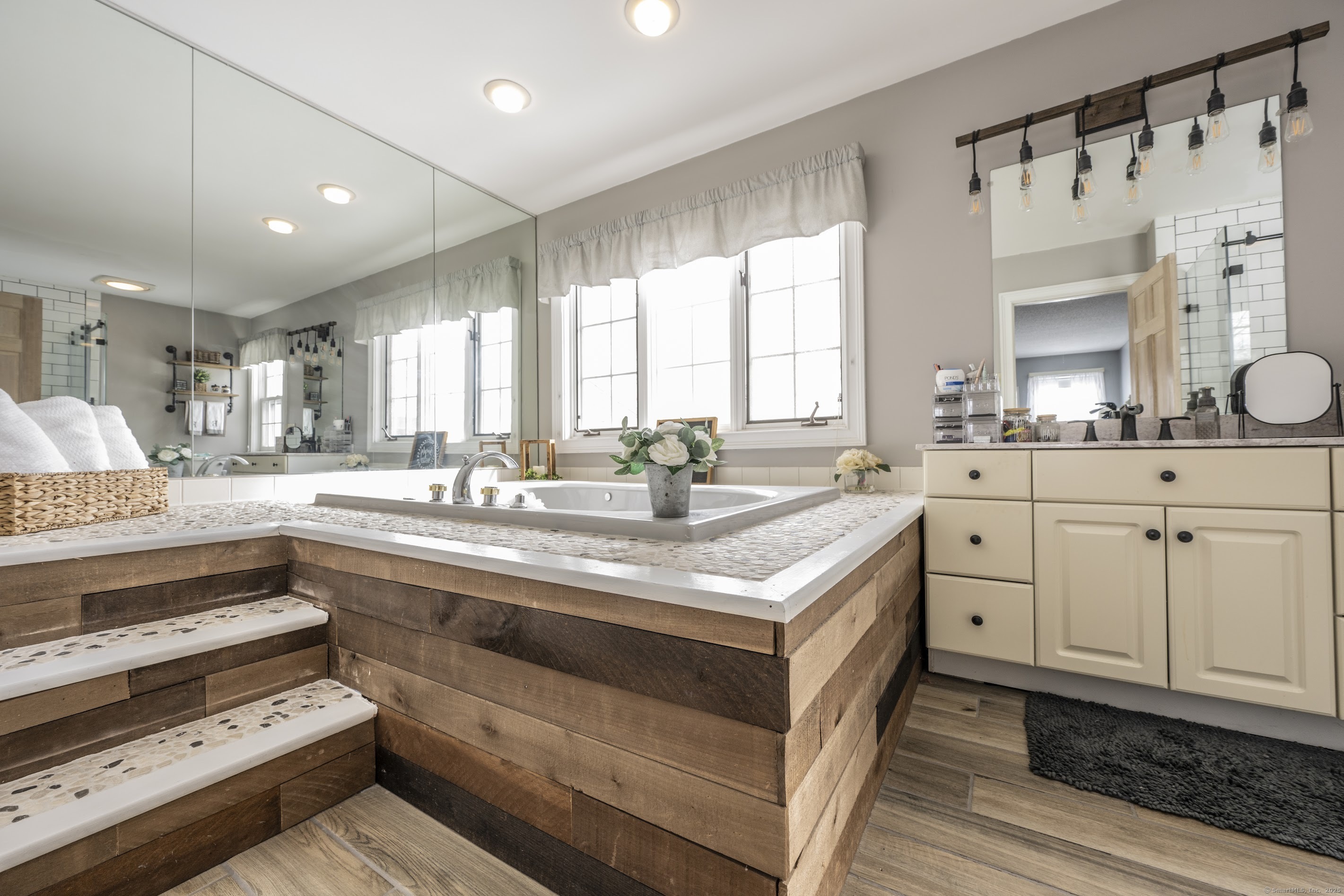 17 Farm Gate Road, Colchester, Connecticut image 24
