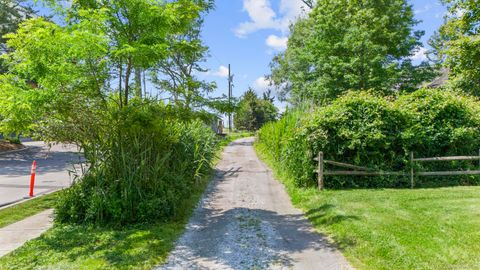 Tiny photo for 1410 S Pine Creek Road, Fairfield, CT 06824 (MLS # 24104380)