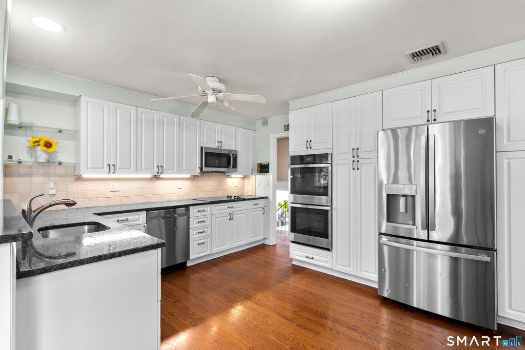 Photo of 167 Larkspur Road, Stamford, CT 06903 (MLS # 24154062)