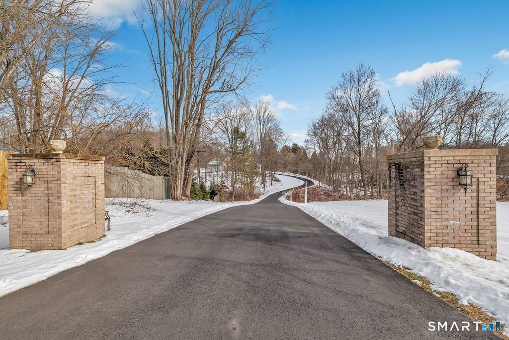 Photo of 461 Amity Road, Woodbridge, CT 06525 (MLS # 24155022)