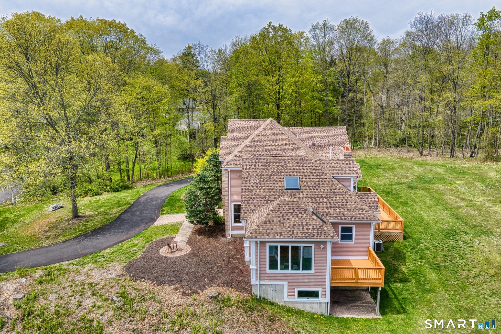 461 Amity Road