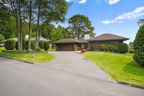 21 Country Club Drive Hamden CT 06514