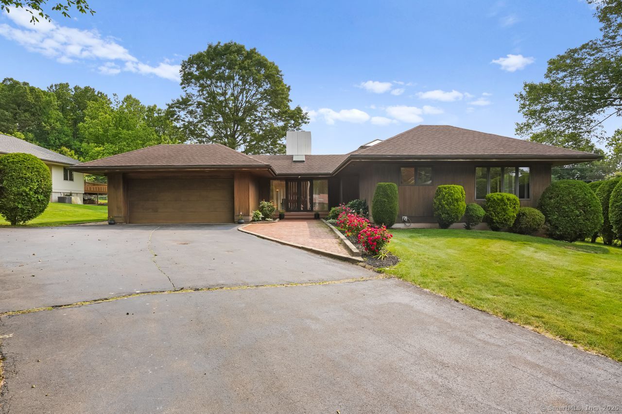 21 Country Club Drive
