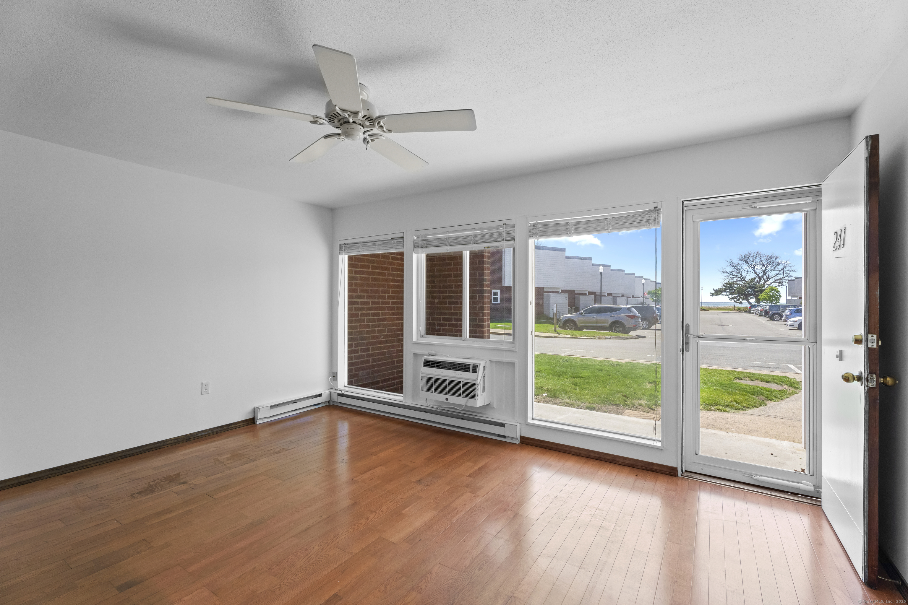241 West Walk #241, West Haven, Connecticut image 5
