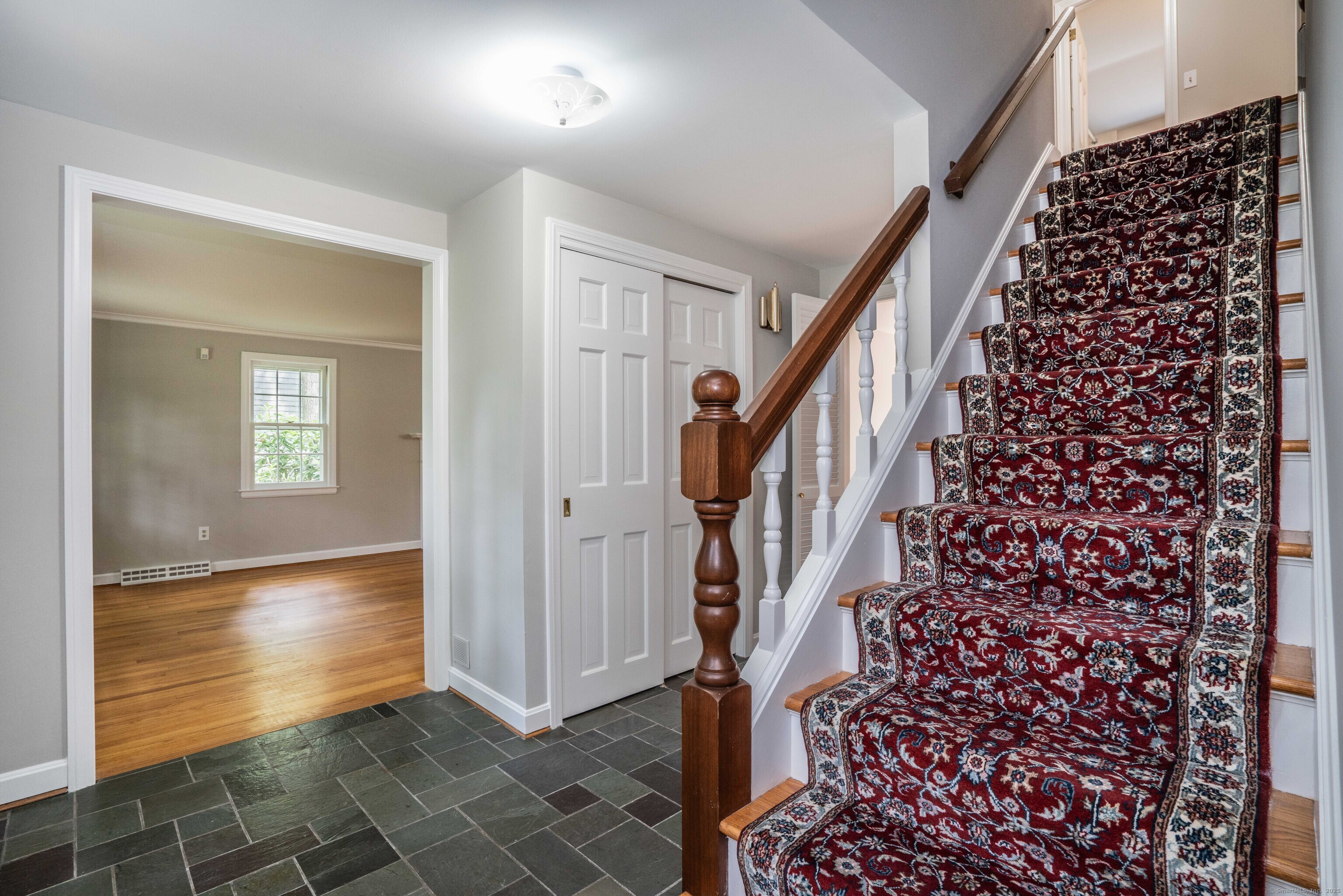 Glastonbury, Connecticut 06033, United States, 4 Bedrooms Bedrooms, ,3 BathroomsBathrooms,Residential,Pending,143426