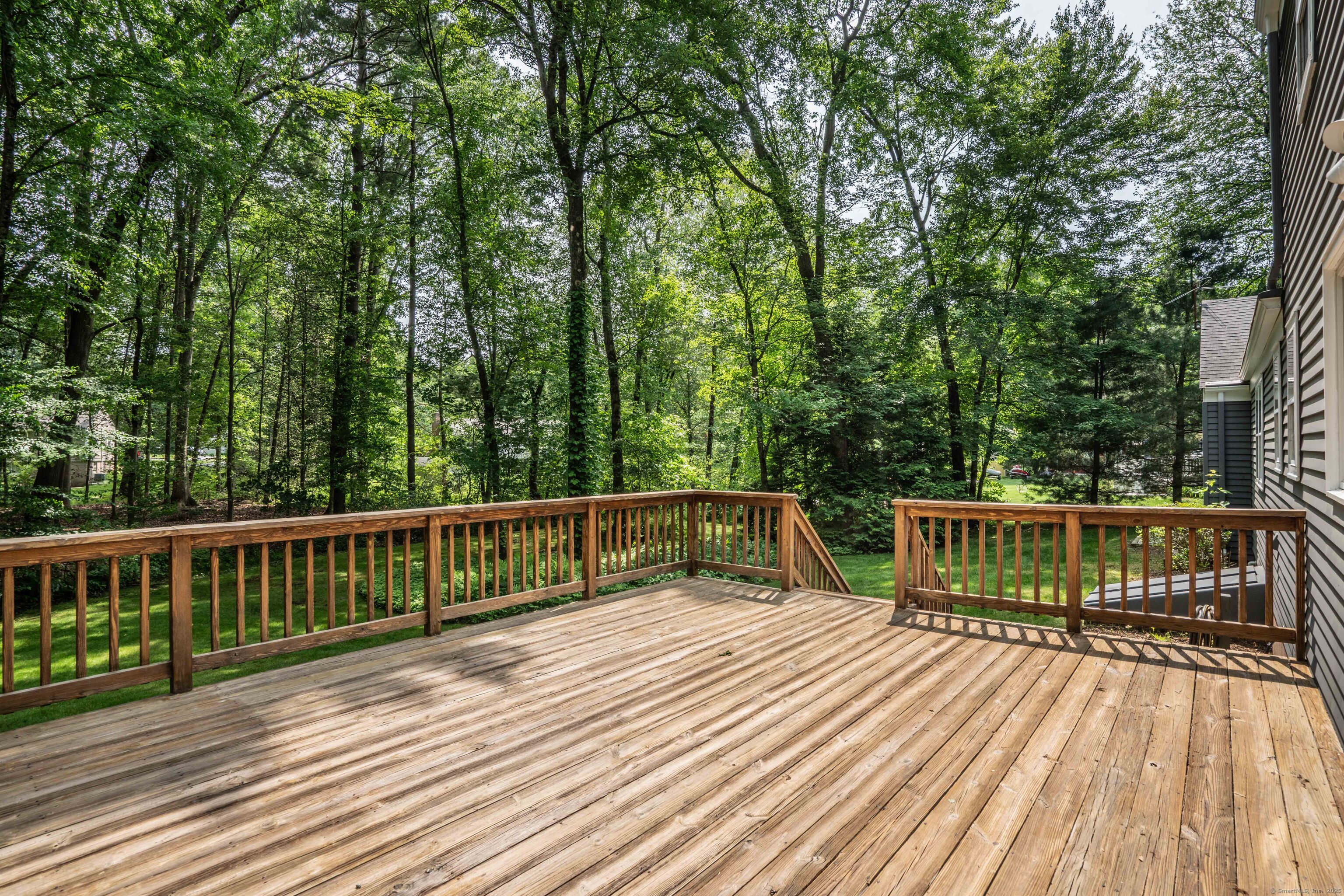 Glastonbury, Connecticut 06033, United States, 4 Bedrooms Bedrooms, ,3 BathroomsBathrooms,Residential,Pending,143426