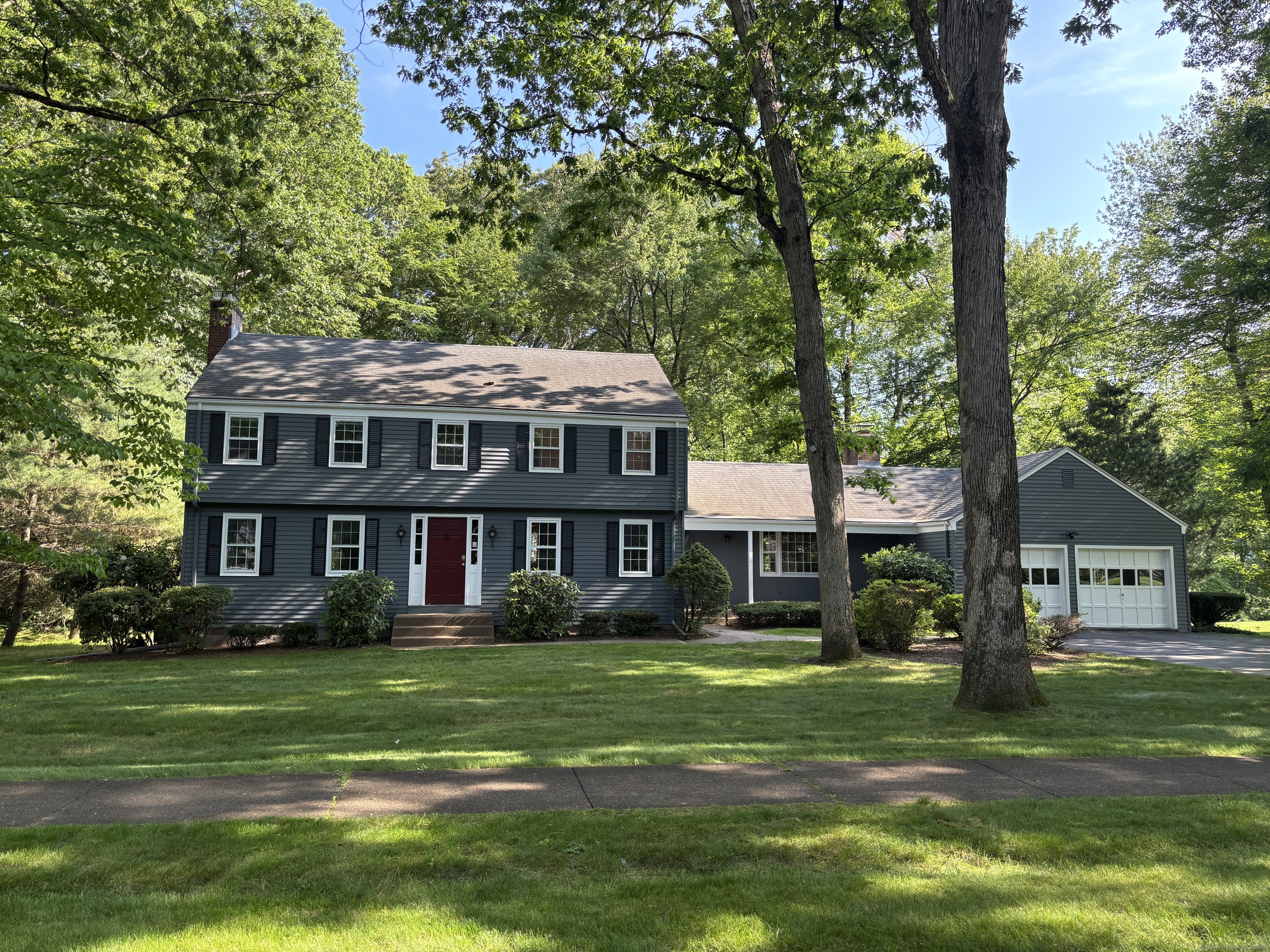 Glastonbury, Connecticut 06033, United States, 4 Bedrooms Bedrooms, ,3 BathroomsBathrooms,Residential,Pending,143426 Glastonbury, Connecticut 06033, United States, 4 Bedrooms Bedrooms, ,3 BathroomsBathrooms,Residential,Pending,143426