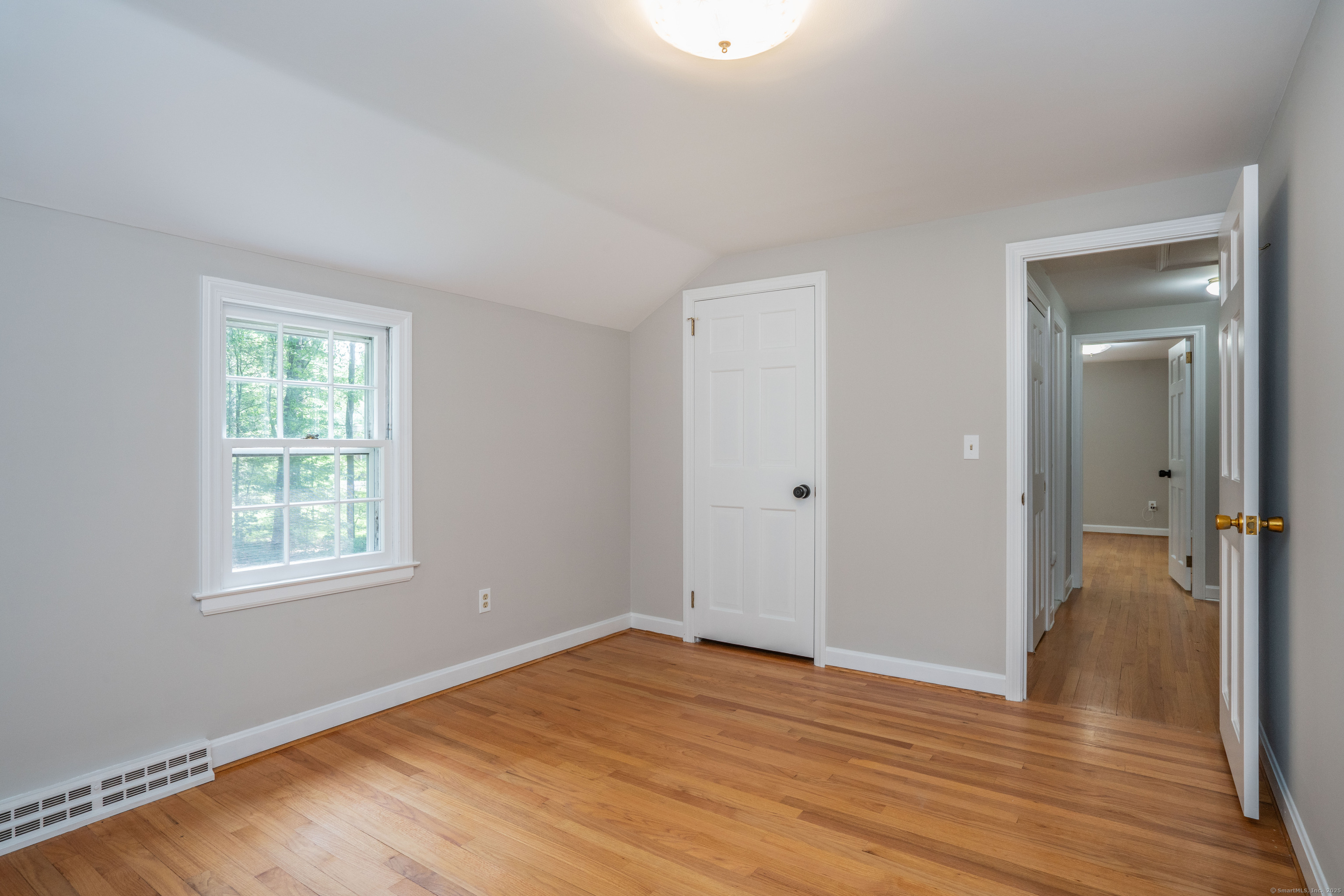 Glastonbury, Connecticut 06033, United States, 4 Bedrooms Bedrooms, ,3 BathroomsBathrooms,Residential,Pending,143426