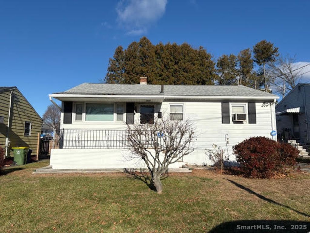 Photo of 35 Butler Street, Waterbury, CT 06704 (MLS # 24136617)
