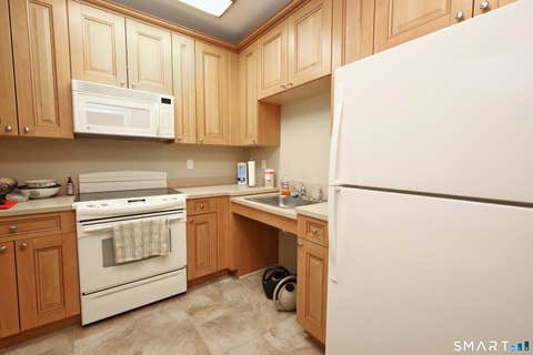 Tiny photo for 1280 Asylum Avenue #6F, Hartford, CT 06105 (MLS # 24193632)