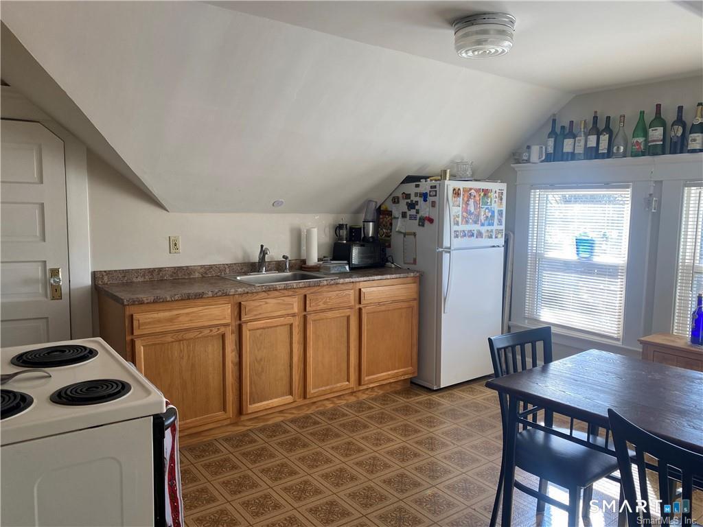 207 Alden Avenue 3