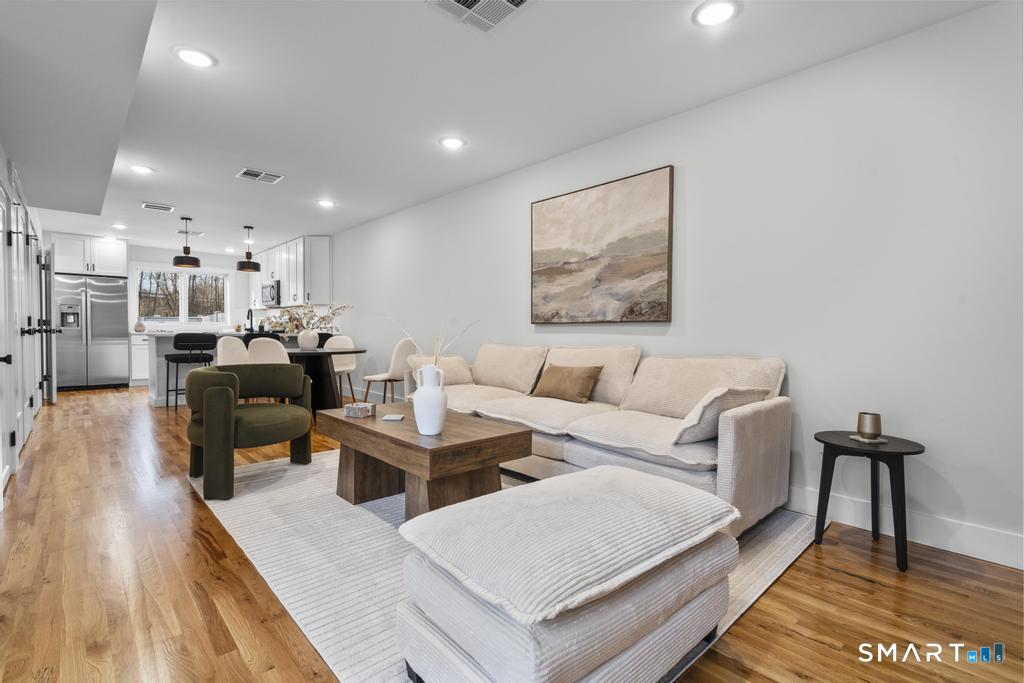 22 a Merritt Avenue