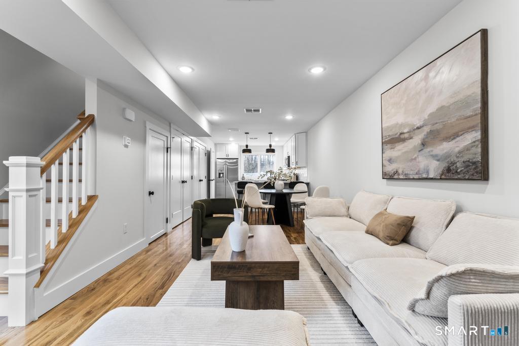 22 a Merritt Avenue