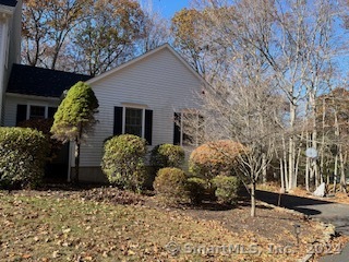 Rental Property at 533 Bagley Road, Southbury, Connecticut - Bedrooms: 1 
Bathrooms: 1 
Rooms: 3  - $2,000 MO.