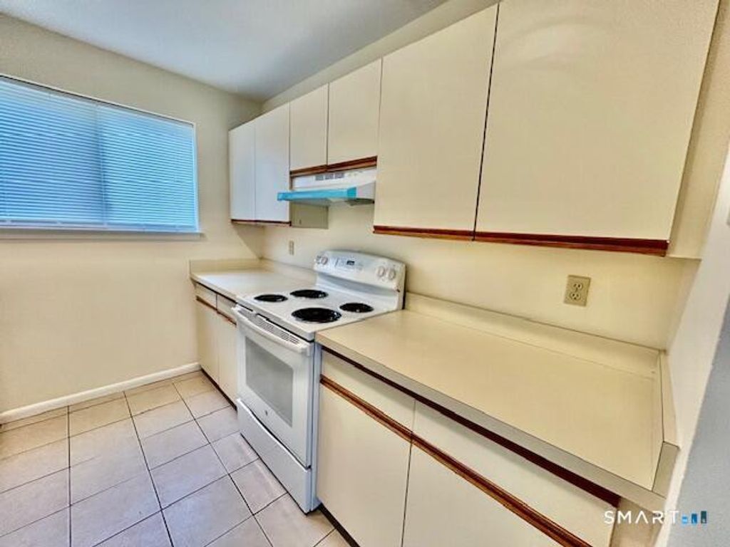 Photo of 511 W Main Street #APT 6, Stamford, CT 06902 (MLS # 24154625)