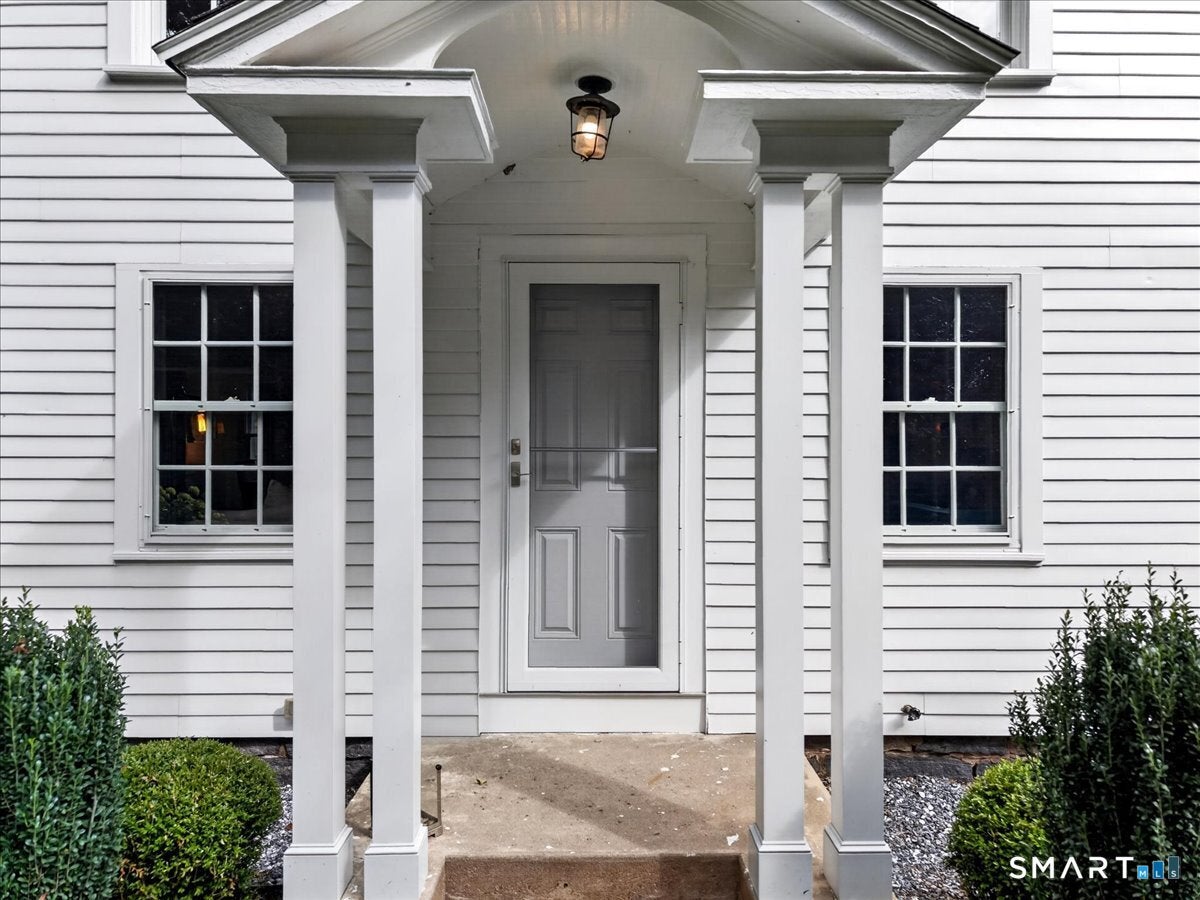 28 River Road