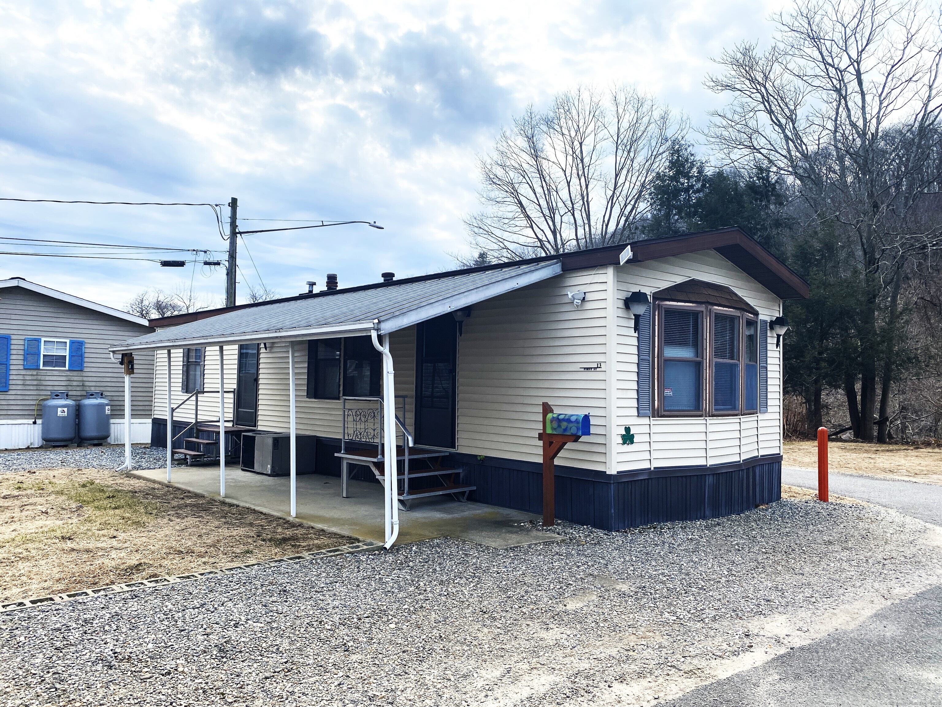 13 1st Street, Beacon Falls, Connecticut image 1