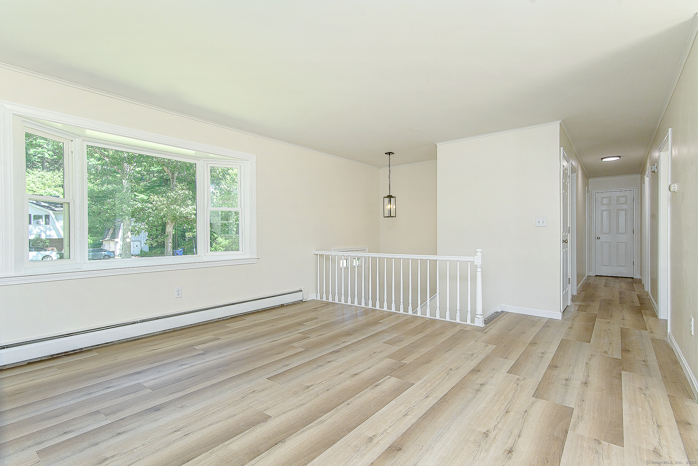 Killingly, Connecticut 06239, United States, 3 Bedrooms Bedrooms, ,2 BathroomsBathrooms,Residential,Pending,201609