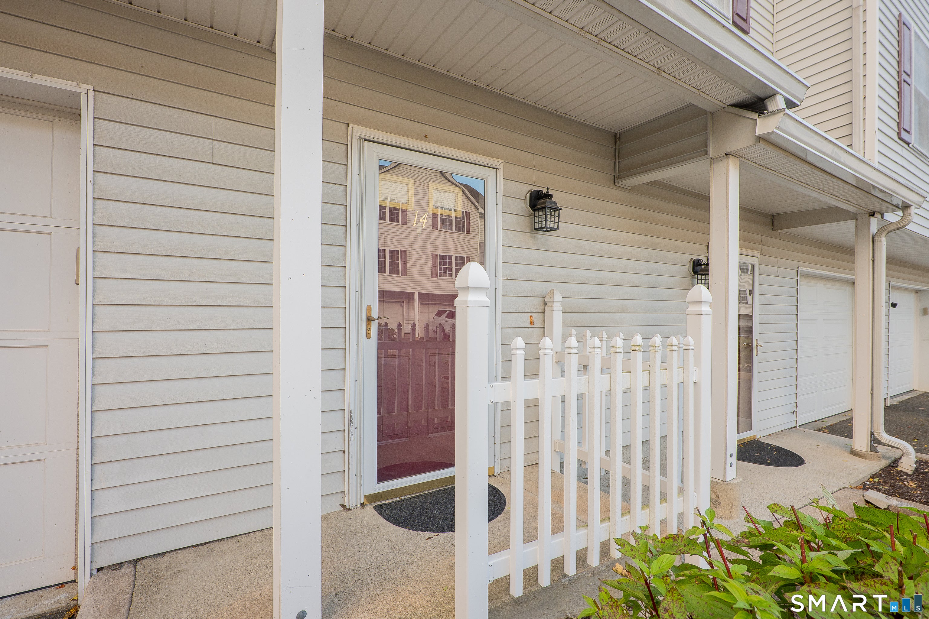 11 Mannions Lane 14